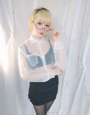 欧美日韩综合精品一区二区_正片免费观看