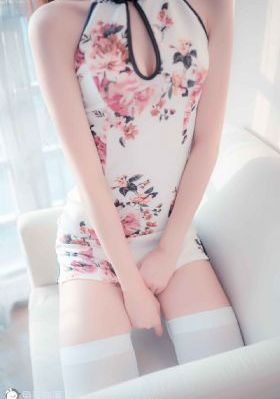 偷拍自拍丝袜美腿欧美_HD电影完整版在线观看