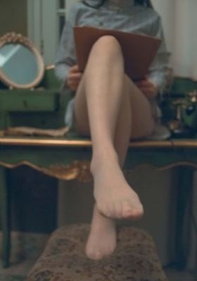 丝袜内衣女超薄全透明连身袜_BDBD在线观看