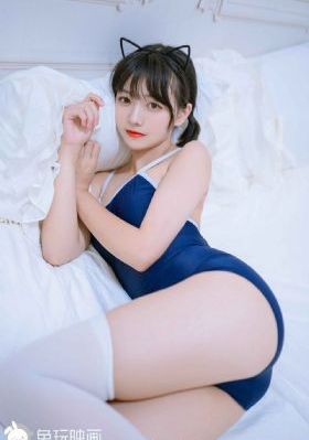 美女跪下吃男人的j8视频_1080P免费观看