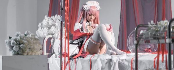 欧美一人一半情侣头像_高清免费播放