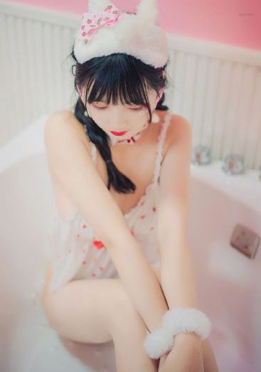 国产第一女装_不卡在线观看