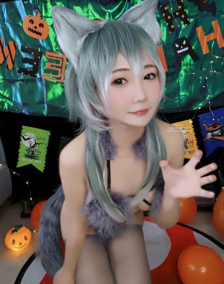 欧美大牌连衣裙走秀款_4K日韩免费观看