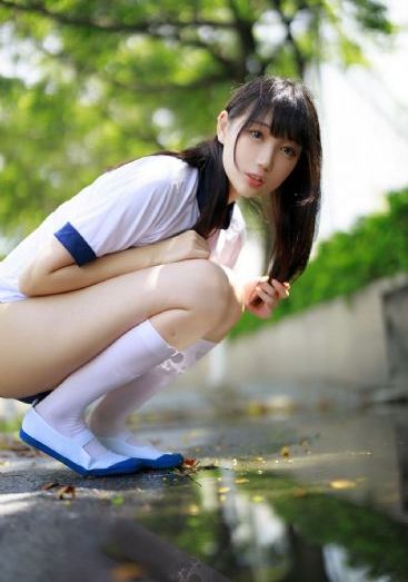 欧美上衣女ins_BD英语免费观看视频