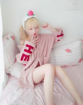 欧美人女性高级感内衣_高清直播在线观看