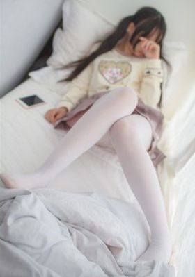 欧美丝袜手机在线_超清超清免费观看